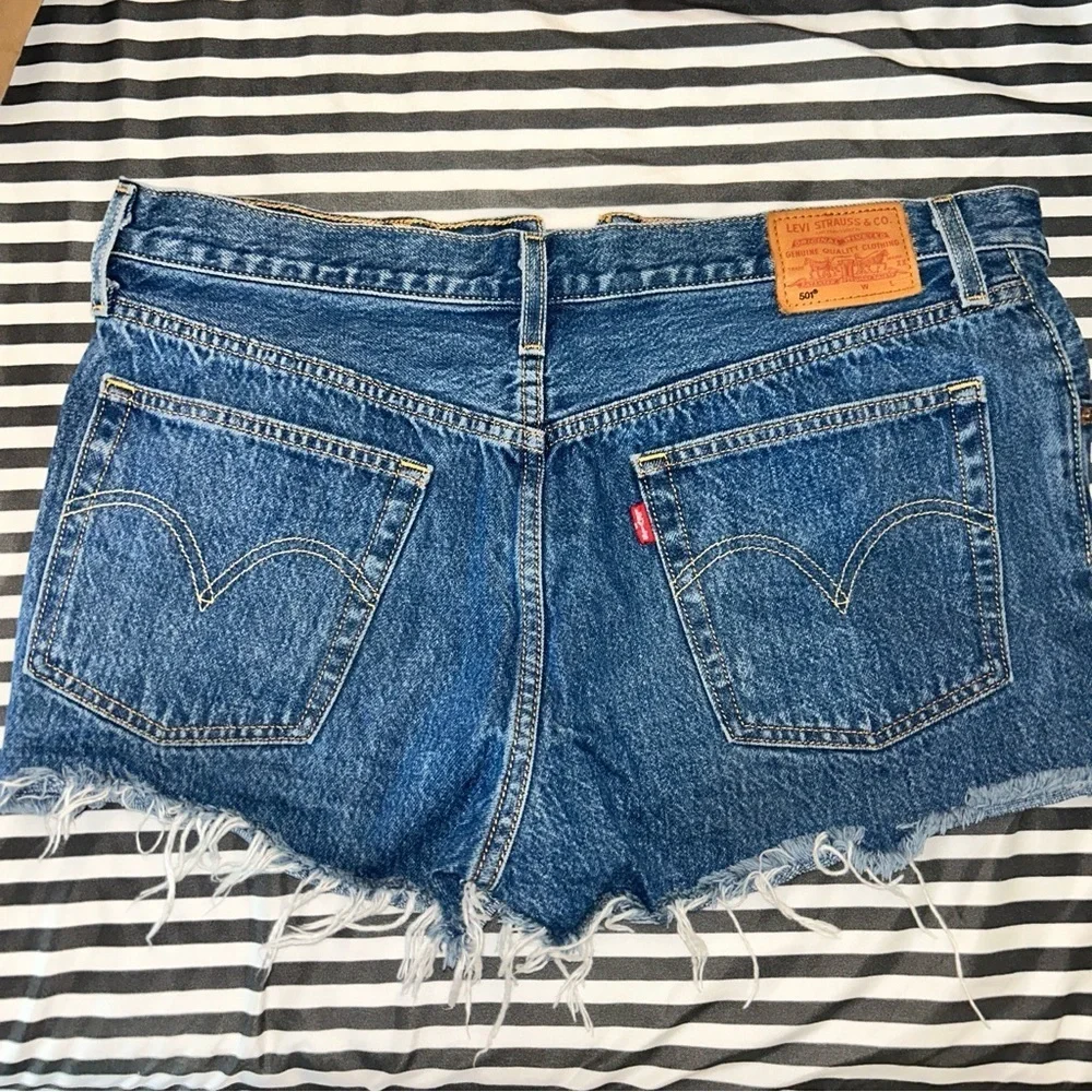 Levis these levi